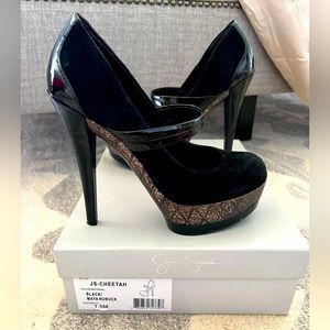 Jessica Simpson Black & Cheetah Platform Pumps